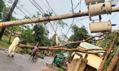 শ্রীমঙ্গলে হঠাৎ কালবৈশাখী ঝড়, লন্ডভন্ড ঘরবাড়ি